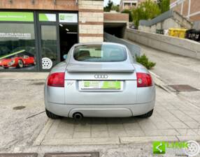 Bild 5/10 von Audi TT 1.8 T (1999)