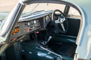 Imagen 10/20 de Jaguar E-Type 4.2 (1965)