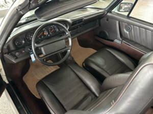 Bild 13/37 von Porsche 911 Carrera 3.2 (1985)