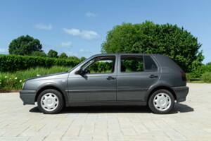 Image 4/37 of Volkswagen Golf III 1.6 (1997)