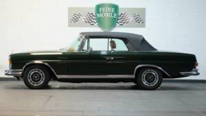 Immagine 3/29 di Mercedes-Benz 280 SE 3,5 (1970)