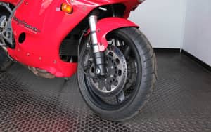 Image 52/66 of Triumph Daytona T595 (1998)