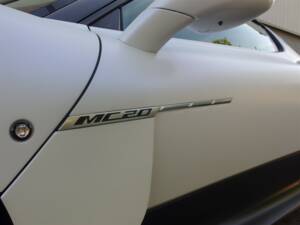 Imagen 33/100 de Maserati MC20 (2022)