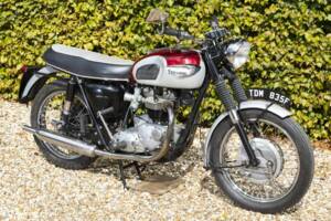 Immagine 4/37 di Triumph Bonneville T120 (1968)