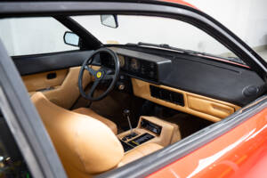 Image 20/48 de Ferrari Mondial Quattrovalvole (1985)