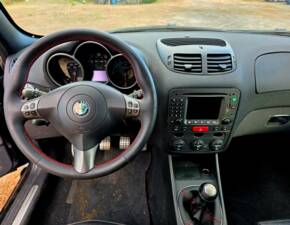 Imagen 9/31 de Alfa Romeo 147 3.2 GTA (2002)