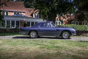 Immagine 6/24 di Aston Martin DB 6 Volante (1967)