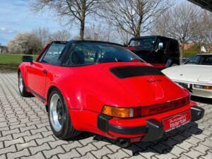 Afbeelding 8/20 van Porsche 911 Carrera 3.2 (1986)