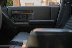 Immagine 34/50 di Cadillac Seville (1988)
