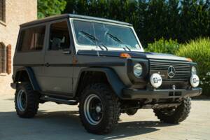 Immagine 2/50 di Mercedes-Benz 280 GE (SWB) (1981)