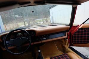 Bild 33/57 von Porsche 911 2.7 S (1975)
