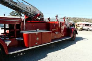 Image 5/7 de American LaFrance 700 Series Fire Truck (1948)