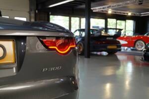 Bild 41/50 von Jaguar F-Type (2019)