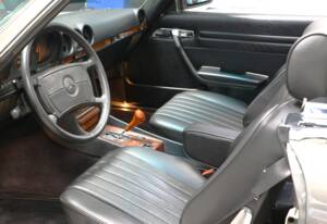 Image 25/37 of Mercedes-Benz 420 SL (1988)