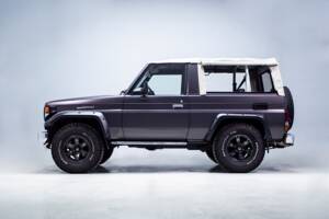 Image 5/42 of Toyota Land Cruiser FJ 62 (1985)