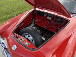 Bild 51/78 von Volkswagen Karmann Ghia 1600 (1970)