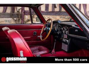 Image 13/15 of Aston Martin DB 6 Vantage (1967)
