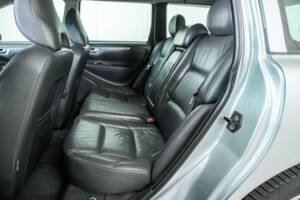 Image 34/36 of Volvo V70 D5 (2008)