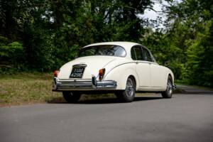 Image 13/50 de Jaguar Mk II 2.4 (1967)