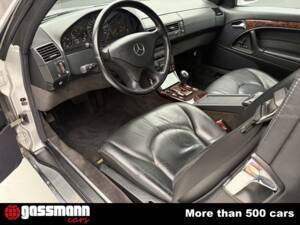 Image 10/15 de Mercedes-Benz SL 320 &quot;SL Edition&quot; (2000)