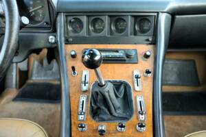 Image 15/32 of Ferrari 400 GT (1977)