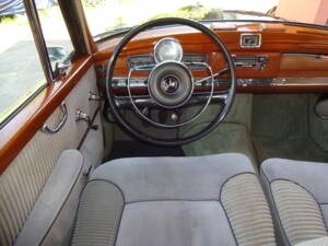 Image 13/20 of Mercedes-Benz 300 d (1960)