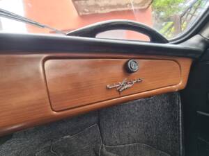 Image 15/27 of Volkswagen Karmann Ghia 1500 (1968)