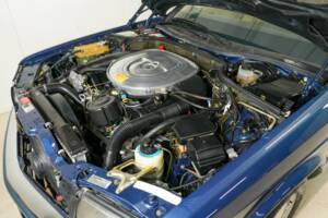 Image 25/41 of Mercedes-Benz 560 SEC (1990)
