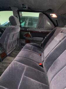 Image 37/49 of Mercedes-Benz S 500 L (1996)