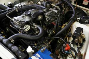 Image 32/49 of Mitsubishi Starion (1989)