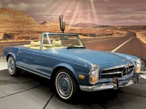 Image 8/36 de Mercedes-Benz 280 SL (1970)