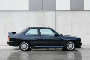 Image 11/34 de BMW M3 (1986)