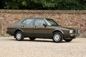 Afbeelding 41/50 van Alfa Romeo Alfetta 2.0 (1984)