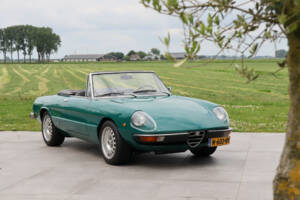 Bild 40/50 von Alfa Romeo 2000 Spider Veloce (1979)