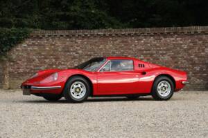 Image 21/50 of Ferrari Dino 246 GTS (1974)