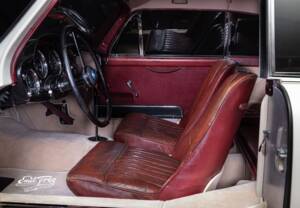 Immagine 6/9 di Aston Martin DB 2/4 Mk III (1957)