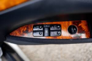 Bild 25/36 von Mercedes-Benz CL 500 (2004)