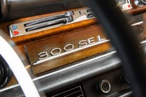 Bild 13/32 von Mercedes-Benz 300 SEL 3.5 (1970)