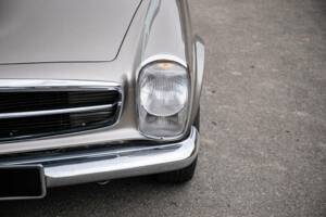 Image 15/37 of Mercedes-Benz 280 SL (1970)
