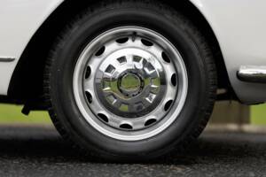 Imagen 34/50 de Alfa Romeo 2600 Spider (1964)