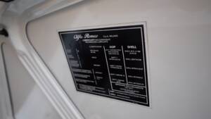 Image 34/50 de Alfa Romeo 1600 Spider Duetto (1967)