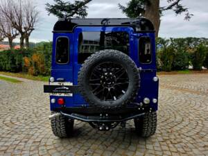 Bild 6/22 von Land Rover Defender 110 Turbo Diesel (1987)