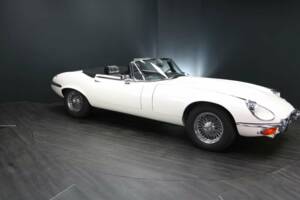 Image 8/49 de Jaguar Type E V12 (1974)