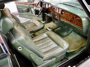 Image 17/48 of Rolls-Royce Corniche I (1977)