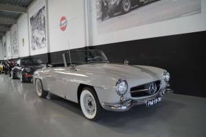 Immagine 2/50 di Mercedes-Benz 190 SL (1956)