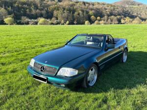 Image 4/24 de Mercedes-Benz SL 320 (1996)