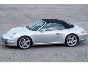 Image 1/19 of Porsche 911 Carrera S (2005)