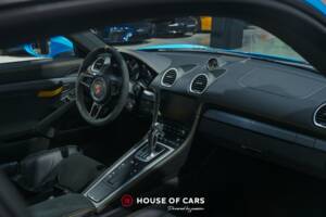 Image 16/23 of Porsche 718 Cayman GT4 Clubsport (2022)