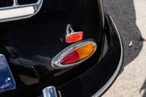 Image 22/48 of Porsche 356 C 1600 (1964)