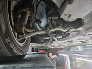 Image 18/58 of BMW 750i (1997)